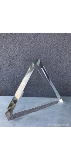 Crystal triangle  195*150*40 (7.7*5.9*1.6")